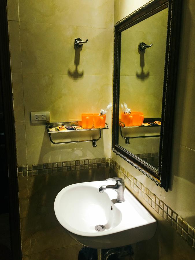 Gia Loc Hotel Hanoi Esterno foto